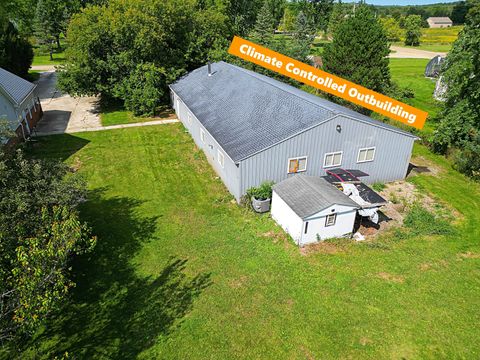 A home in Tyrone Twp