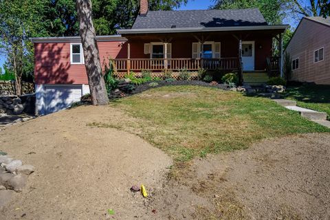 A home in Waterford Twp