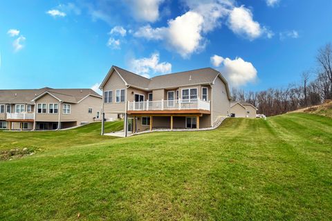 A home in Metamora Vlg