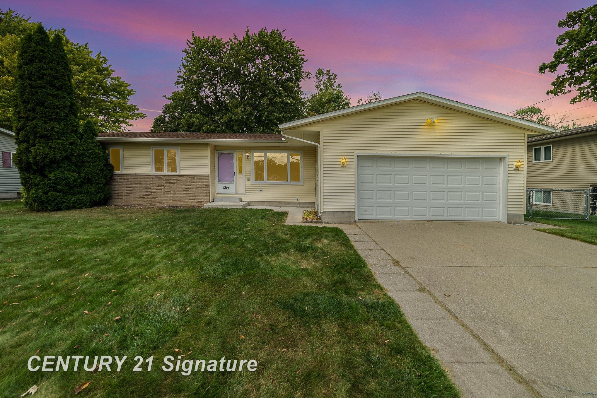 View Bangor Twp, MI 48706 house