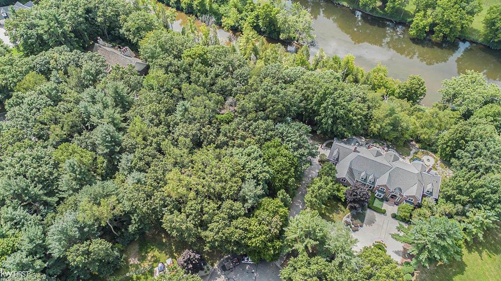 9207 N. Island Court