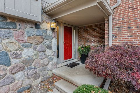 A home in Bloomfield Twp