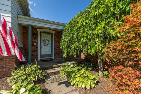 A home in Bloomfield Twp