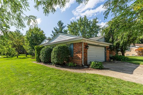 A home in Bloomfield Twp