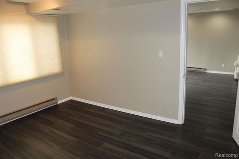 listing image 50