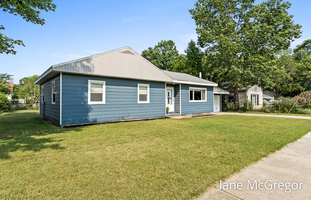 View Muskegon, MI 49441 house