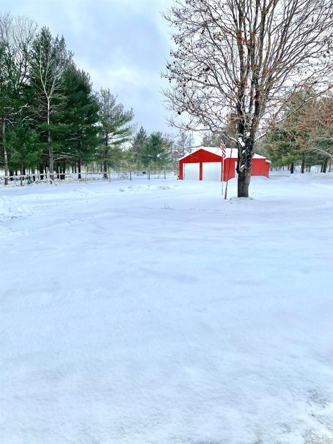 A home in GarfieldTownship_Kalkaska