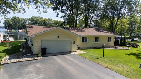 A home in Putnam Twp