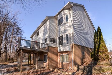 A home in Commerce Twp