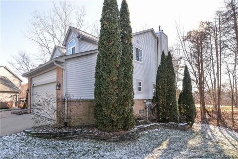 A home in Commerce Twp