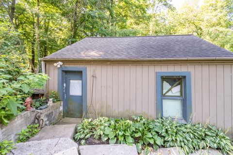 A home in Farmington Hills