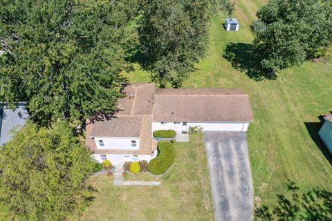 A home in Van Buren Twp