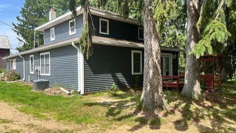 A home in Bloomingdale Twp