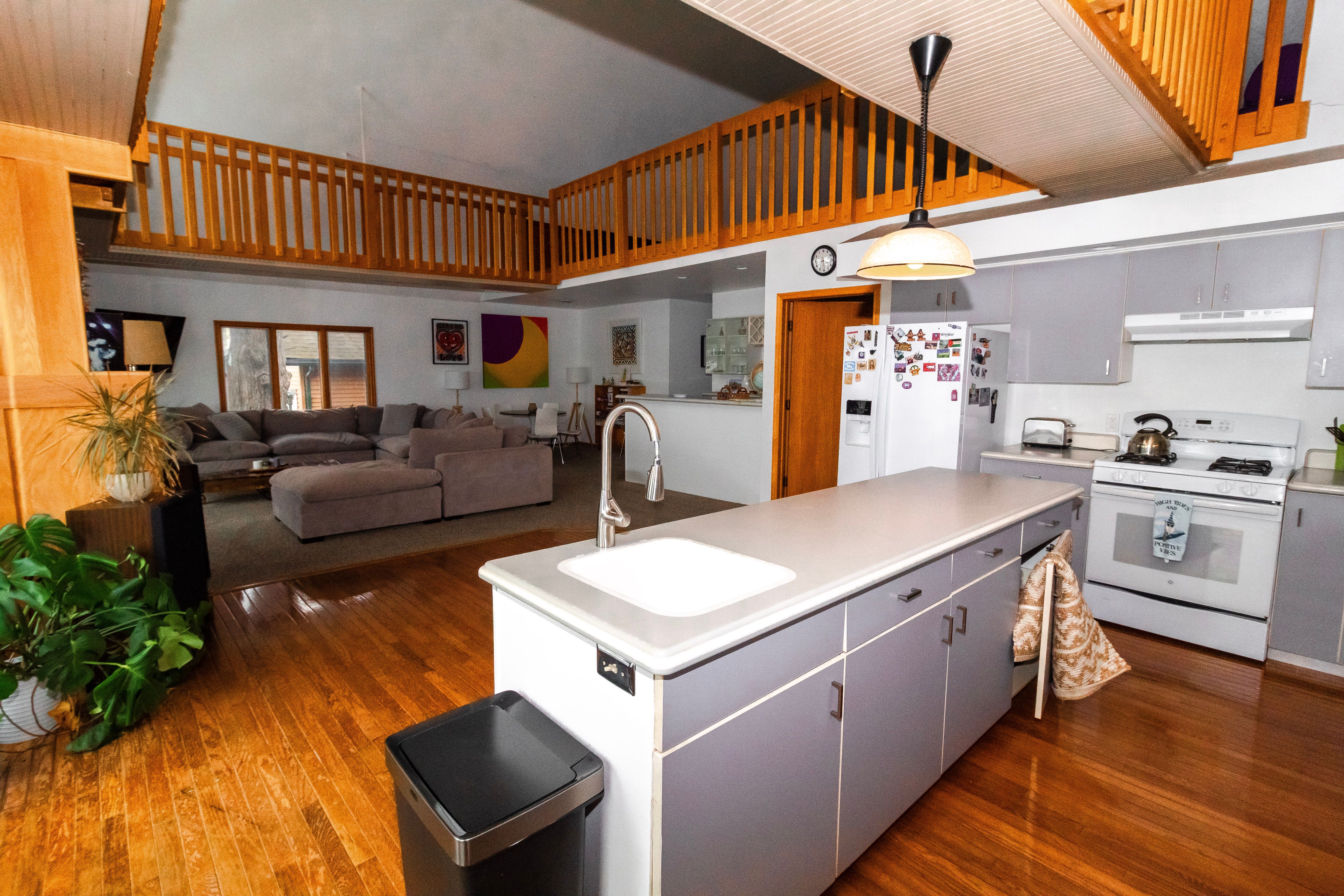 1380 PRATT Drive