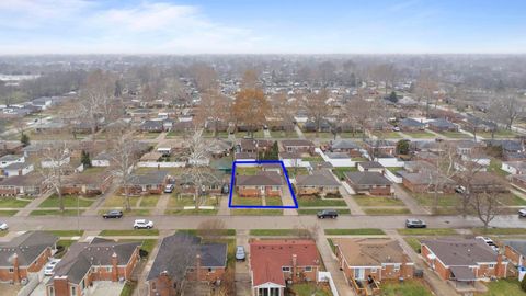 A home in Dearborn Heights