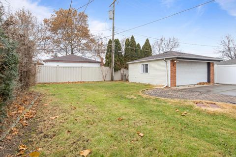 A home in Dearborn Heights