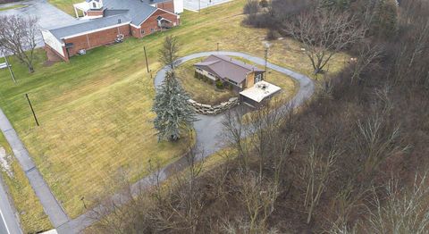 A home in Grand Blanc Twp