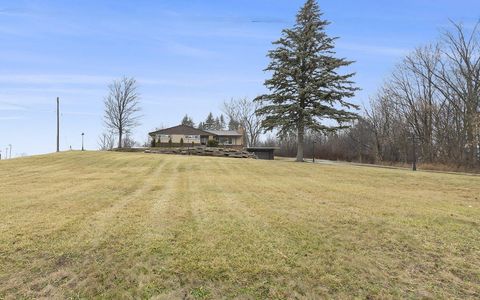 A home in Grand Blanc Twp