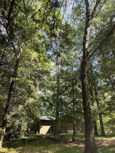 A home in Deep River Twp