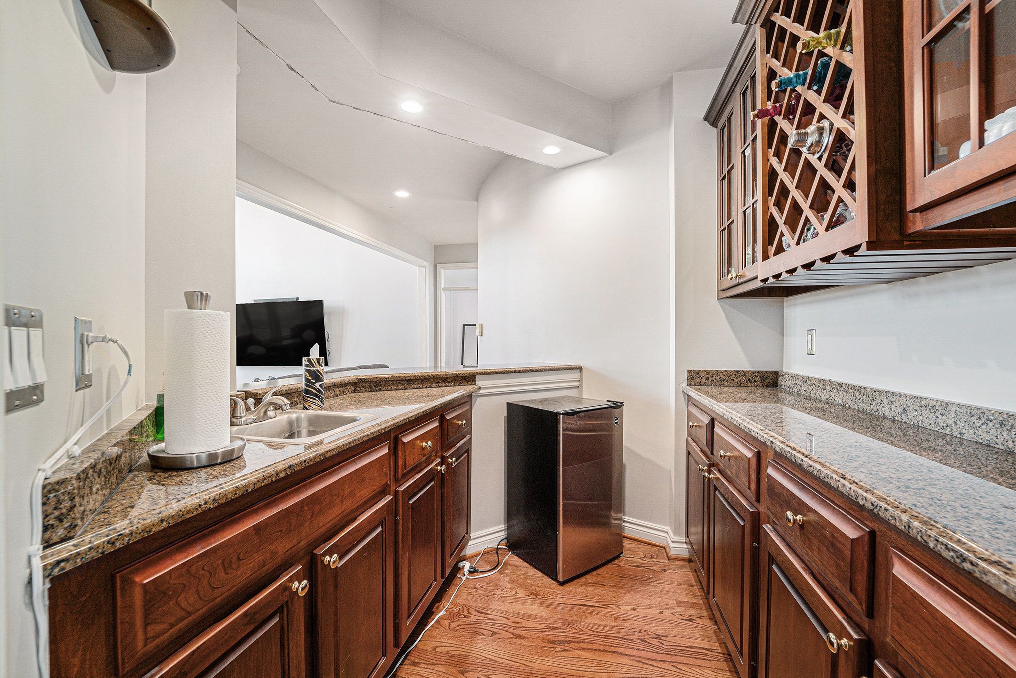 Rochester Hills, Michigan 48306, United States, 6 Bedrooms Bedrooms, ,6 BathroomsBathrooms,Residential,Pending,18649