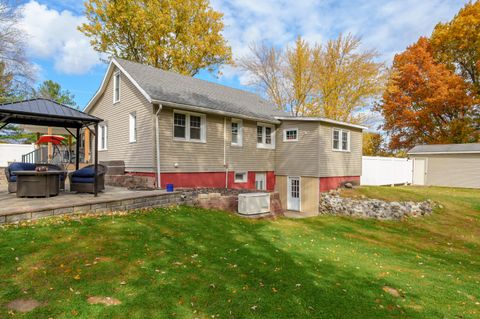 A home in Pennfield Twp