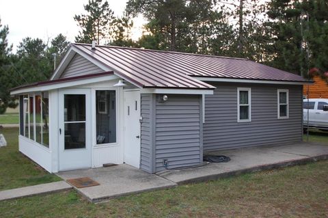 A home in Richfield Twp