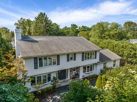 A home in Bloomfield Twp