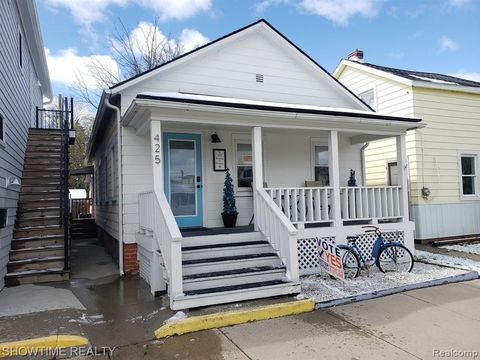 A home in Marine City