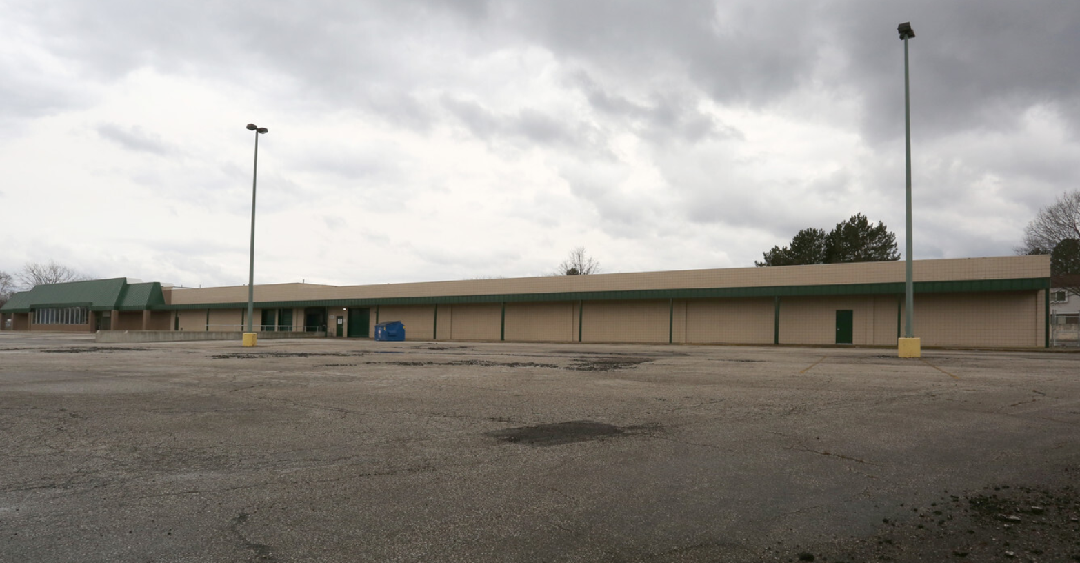 5446 DIXIE Highway