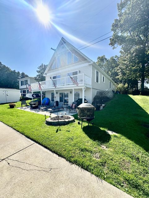 A home in Porter Twp