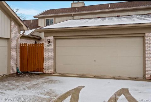 A home in ClintonCharterTownship_Macomb