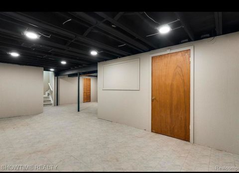 A home in ClintonCharterTownship_Macomb