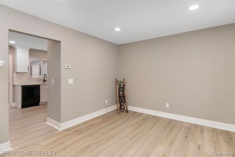 A home in ClintonCharterTownship_Macomb