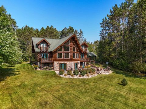 A home in Clam Union Twp