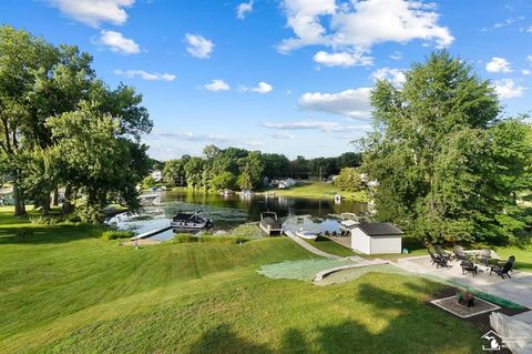 A home in Somerset Twp