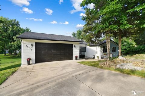 A home in Somerset Twp