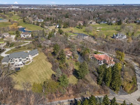 A home in Bloomfield Twp