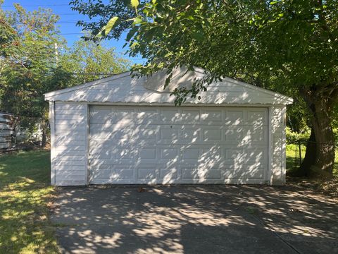 A home in Inkster