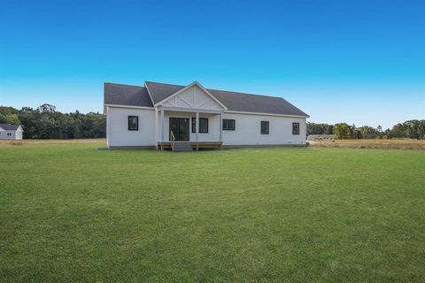 A home in Green Lake Twp