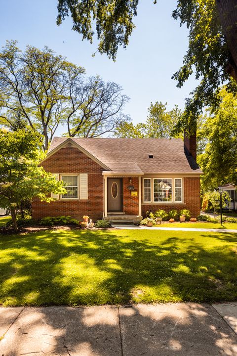 A home in Grosse Pointe Woods