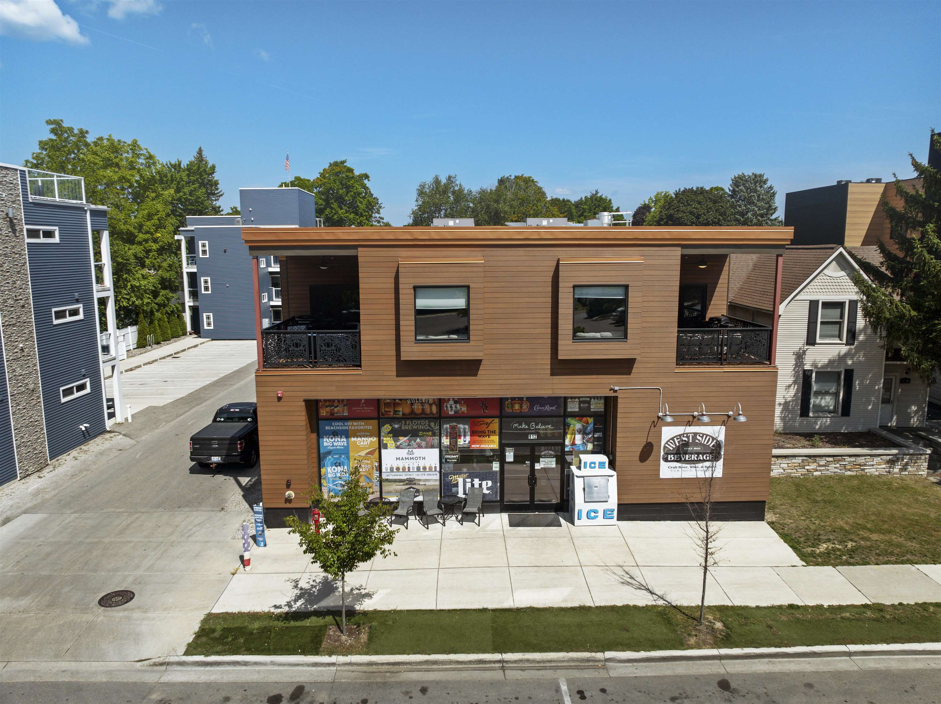 912 W Front Street