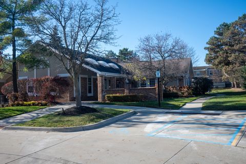 A home in West Bloomfield Twp