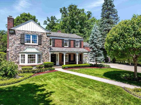 A home in Grosse Pointe Farms