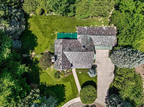 A home in Grosse Pointe Farms