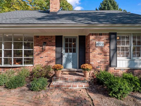 A home in Bloomfield Twp