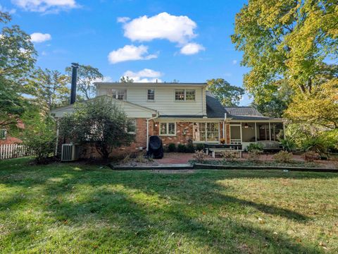 A home in Bloomfield Twp