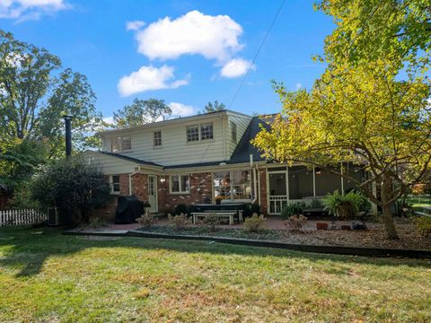 A home in Bloomfield Twp