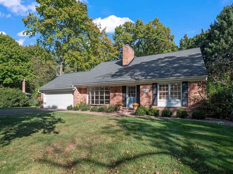 A home in Bloomfield Twp