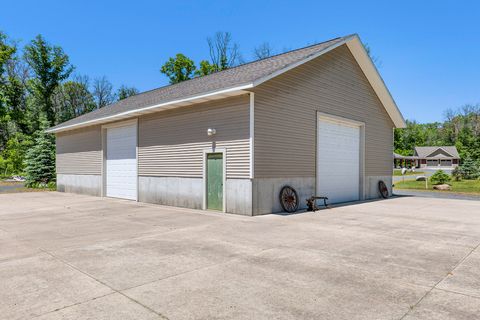 A home in Home Twp