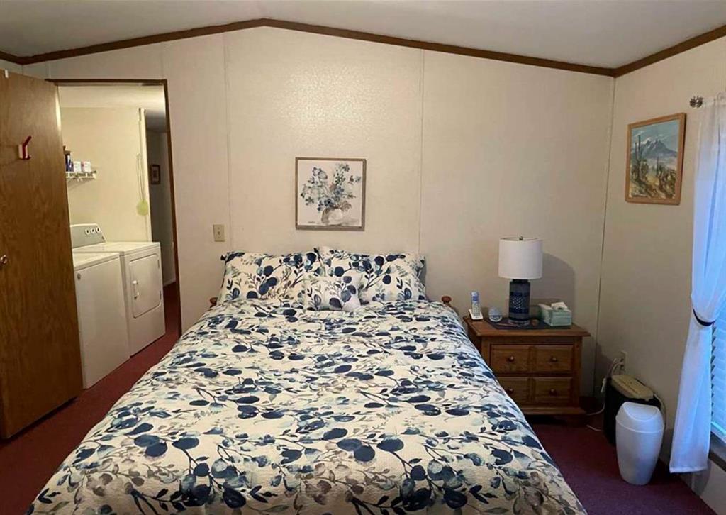 Photo 5 of 11 of 1561 Andrew Place mobile home